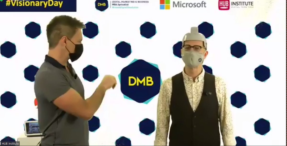 Magie et réalité mixte,  la robotique et l'intelligence artificielle. Alors <a href="/VincentMontet/">Vincent MONTET</a>  qui t'a touché? #nao ou <a href="/samuelgaulay/">Samuel GAULAY</a>? #top
#IA #vr #VisionaryDay #MBADMB #MBADMBhealth #hcsmeufr