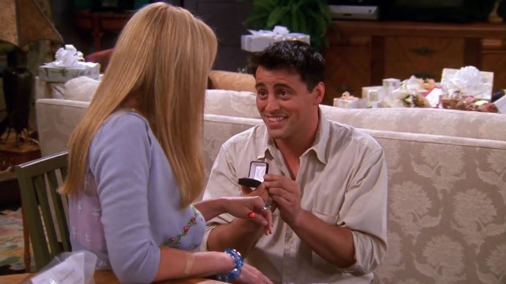 rosesforhazz's tweet image. okej ale pamiętacie jak Phoebe powiedziała że jest w ciąży, kiedy kryła Rachel a Joey nie chciał zostawić jej samej z dzieckiem więc postanowił się jej oświadczyć?