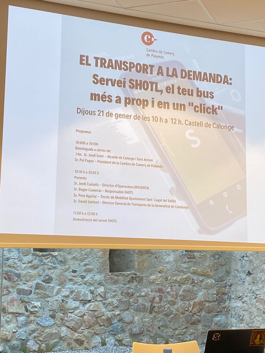 AjBegur's tweet photo. 📢Aquest matí l'Alcaldessa de #Begur, @maiteselva1, ha assistit a la @cambrapalamos per la presentació del nou projecte de @MoventisInfo: #Shotl - "Transport a la demanda", per acostar el servei de bus als usuaris amb només un "click".

ℹ Més detalls a: https://t.co/aZK1r0XIVN https://t.co/GiQfjEUPp8