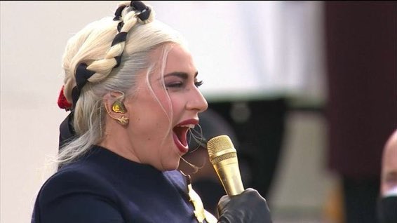 topito_com's tweet image. Qu'est-ce que @ladygaga en train de chanter ? (mauvaises réponses uniquement) 🎤