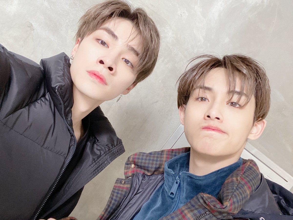 Miss_Ailes07's tweet photo. Xiaojun and WinWin 💚💚 https://t.co/XUnMVxWHQC