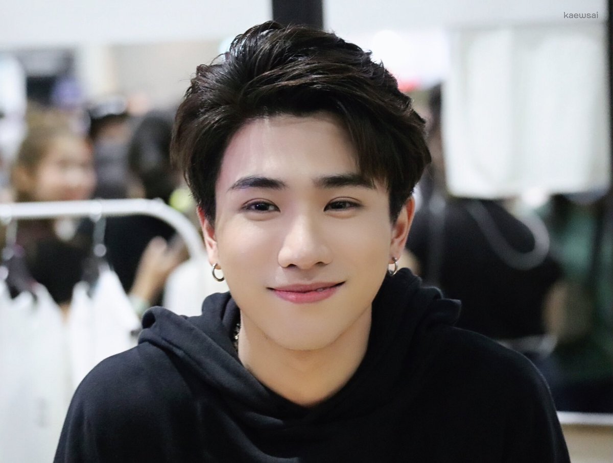 mengmengppe's tweet photo. #OneweekonesongxPerth

การที่ฉันได้รักคุณคือสิ่งที่โชคดีที่สุดของฉันเเล้ว🖤 https://t.co/gsDoVKQzio