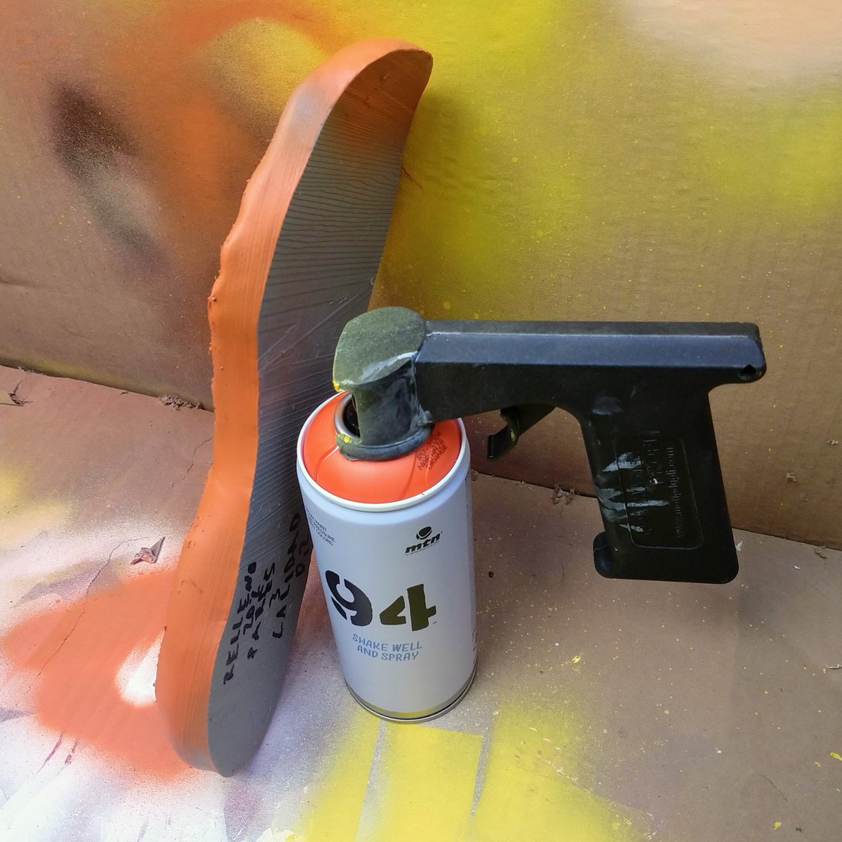 bon3d_Esp's tweet photo. Hacer pruebas de pintado se a dicho #3dprinting #impresion3d
#Filaflex #recreus #filamento #flexible #impresora3D #3d #flexibility #elastic #flex #tpu #sneakers #3dprint #3ddesigs #3dsneaker #3dprinter #3dprints #zapatillas3d #modelos3d #orange #spraypaint #spray #painting https://t.co/d1VmWOstFy