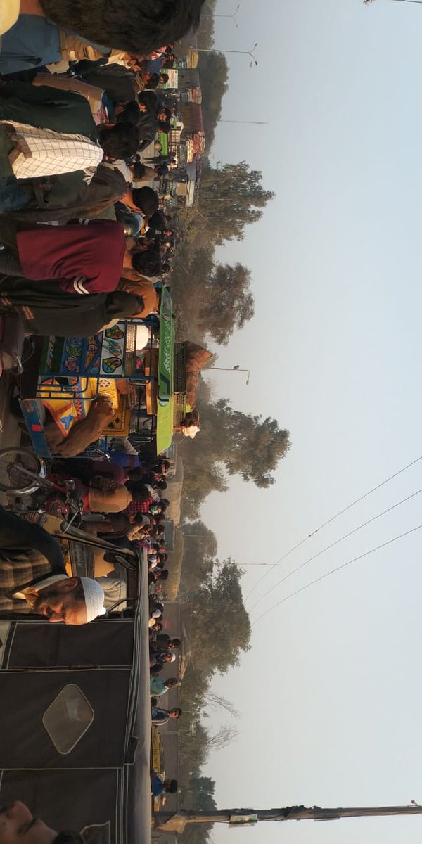 shahfaseeh36's tweet photo. The students of NFC IET Multan are protesting till 9am. Still the University administration isn't agreeing to our demands.
We want justice.
#ietians_reject_physical_exams
#nfcietmultan
#OnlineExamOrWeProtest https://t.co/hv8gkXXrMV