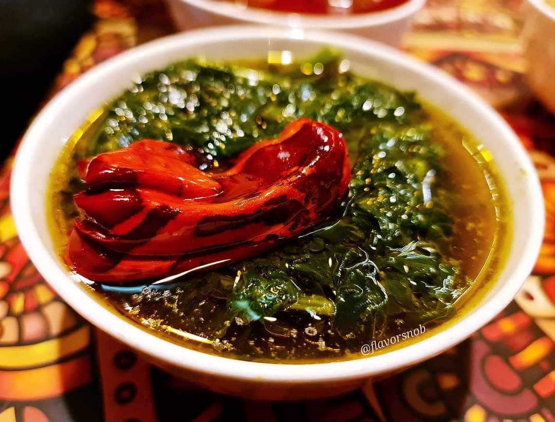 stutiroy1's tweet photo. I have always liked #kashmiri food. But this #haak was simply amazing. It was #vegetarian but the best thing on the #menu
Beautiful to look at and a delicacy to eat with steaming hot #rice
#2021goals #foodpics #foodphoto #instafood #instapic #foodporn #weekendsdoneright #nodiet https://t.co/U85qTLaGBc