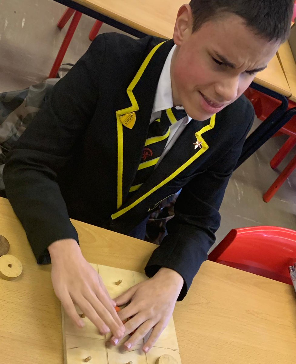 PutteridgeHSch's tweet image. Our students Michael and Haaris are enjoying the hub school and getting creative with some different textures. #hubschool #FirstCLASS