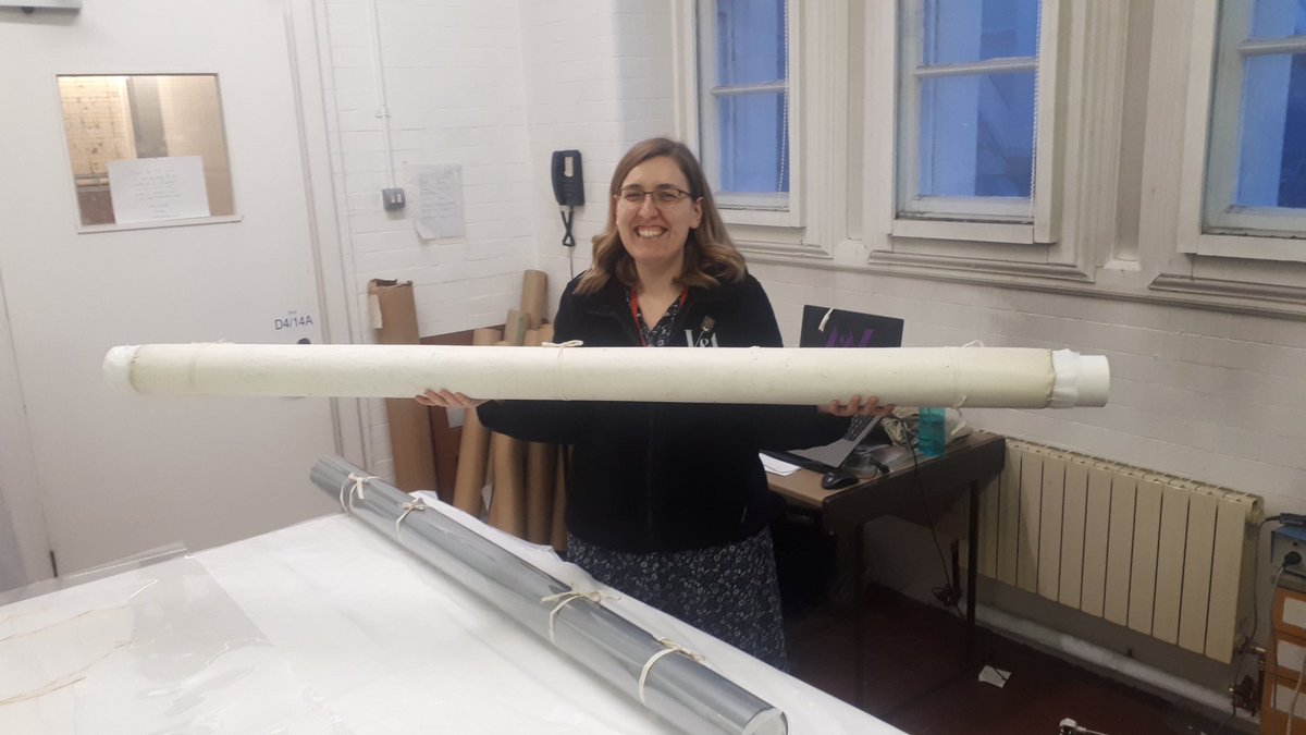 Hello! I’m Victoria  @TorHaddock, I have been working on a two year project for the V&A  @V_and_A as their decant paper conservator. I’m also on the Icon Book and Paper committee as Special Projects Officer.