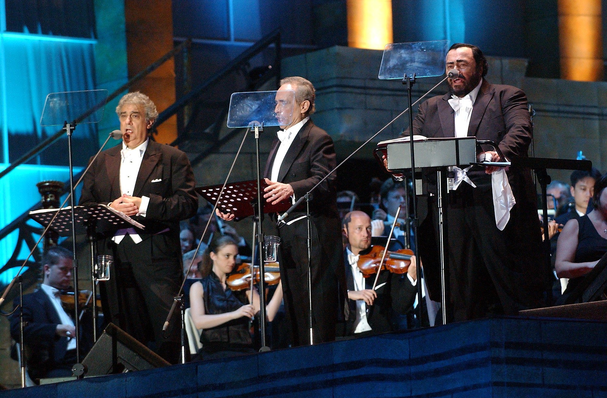 Happy 80th Birthday to Plácido Domingo. Lucky enough to photograph him with his chums in Bath many moons ago. 