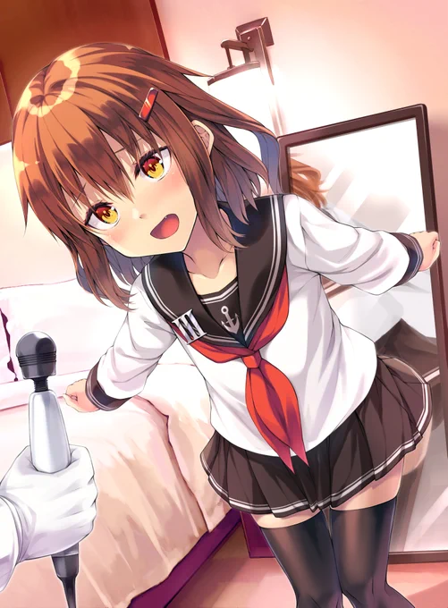 休憩を勧めたら謎の部屋に連れ込まれた雷ちゃん #艦これ 