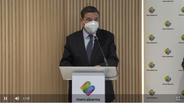 fruittoday's tweet photo. 🗣️@LuisPlanas:"El sector eco 9,3% del conjunto de la superficie agraria útil, casi 2,4mill ha. Estamos a la cabeza de la UE en producción, pero muy detrás a nivel de consumo. Es un mercado emergente" #Biomarket @LuisPlanas @Mercabarna_mb @Agem_majoristes @Mercasa_mercas #Yosoybio https://t.co/lbSMowQWJ6