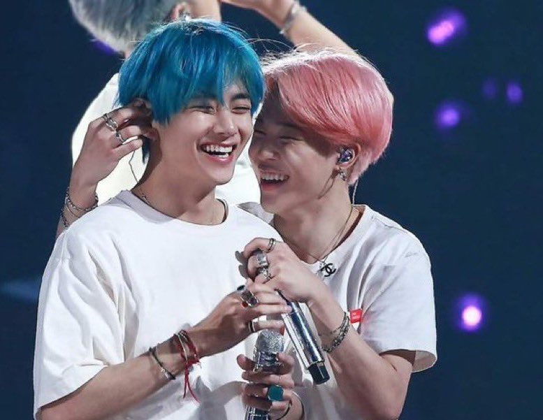 The way he looks at taehyung with so much adoration??Jimin: