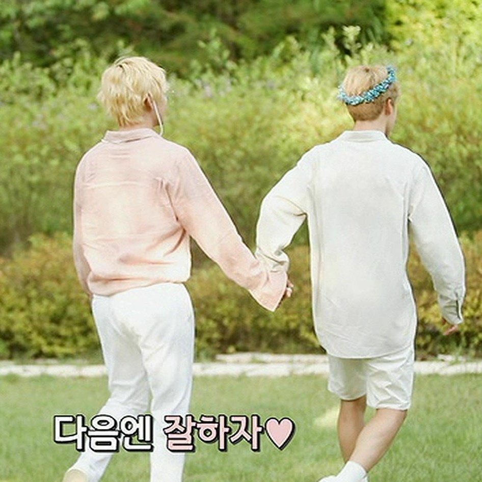 The way he always collects tae and holds his hand they are too cute