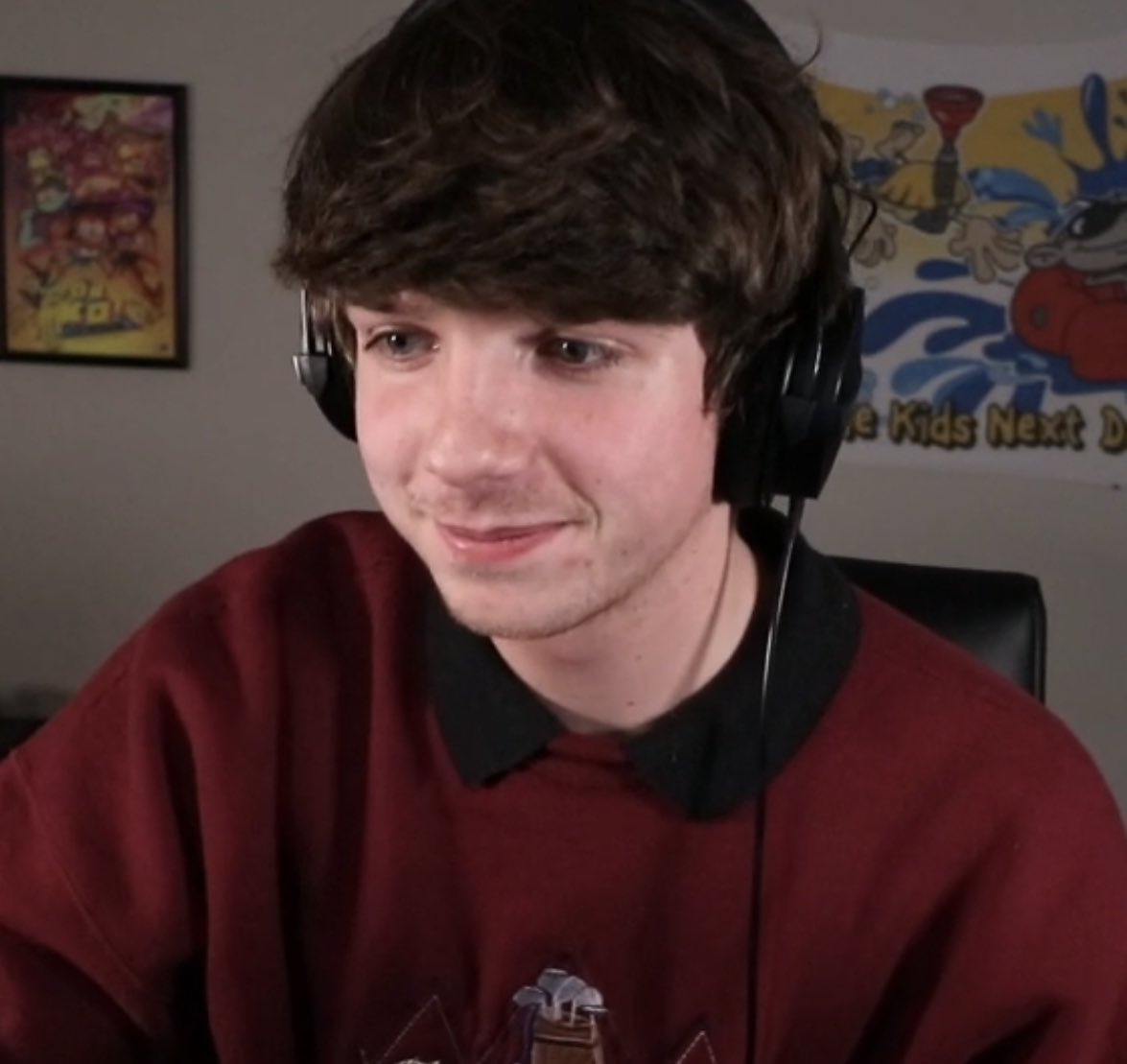 all the pictures i took of karl from last nights stream if you need comfort a thread :D /safe