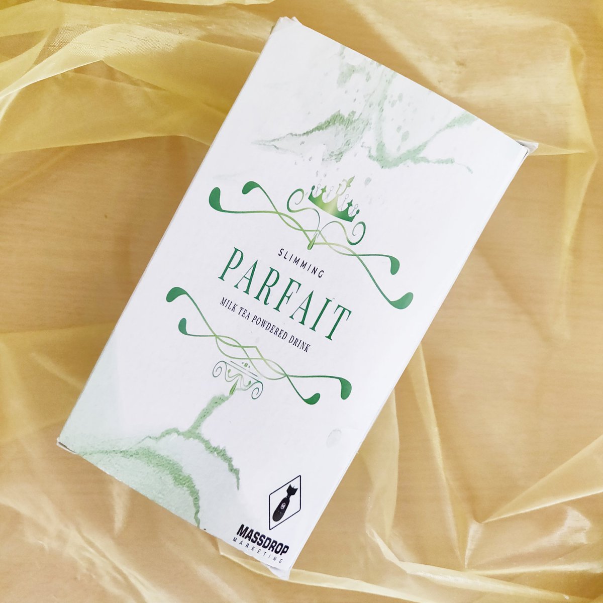 diyarista's tweet image. "Nakakataba ang milk tea," they say.
But #Massdrop Marketing's #ParfaitMilkTea is different, because its Avocado variant has slimming benefits.
Want to brighten your complexion? Try the Strawberry variant. .@InquirerBiz .@Inq_Lifestyle