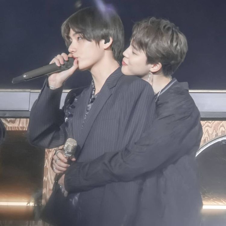 He loves to back hug taetae too
