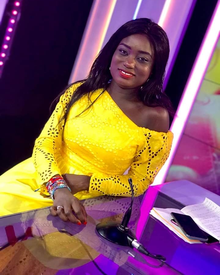upia_vet's tweet photo. Une tenue spéciale pour une personne spéciale.
 Thank you #queen 😍✨💛💛💛✨
#rtb #aperodejeuner #ouagadougou #wax #SandrineKONATE 🔥 https://t.co/LILQOgWpTJ