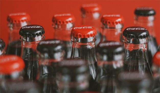 Coca-Cola y Pepsi se quedan en el banquillo y no se anunciarán este año en la Super Bowl
 marketingdirecto.com/anunciantes-ge…