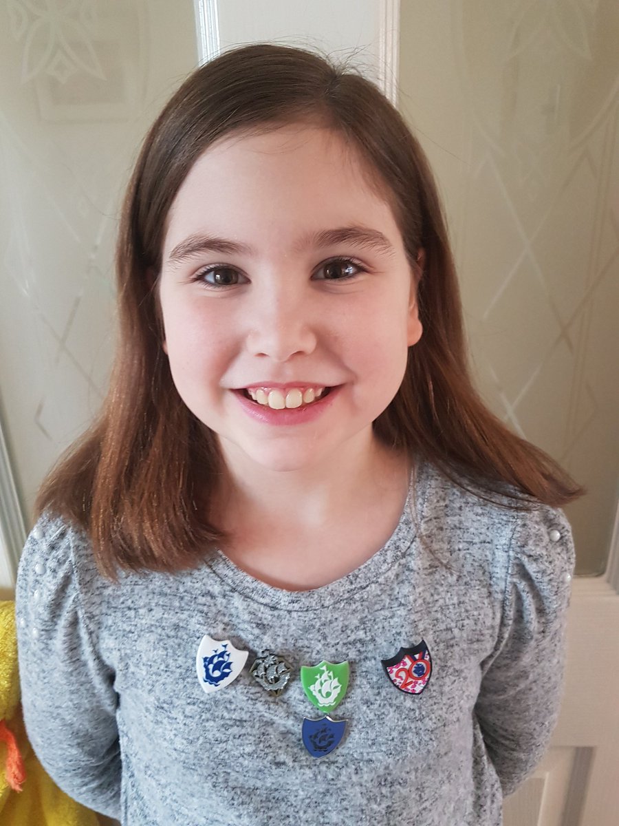 Mrs_JPo's tweet photo. Chloe(9) was soo excited to receive her 5th Blue Peter badge (silver) today!
Sadly this was met with her sister, Leah(6)'s disappointment that hers first badge hasn't arrived yet 😕 hopefully not too much longer to wait 🤞🏻
@Linds_bluepeter @RichieDriss @mwaksybluepeter @Adam_byt https://t.co/rmwTMpooZm
