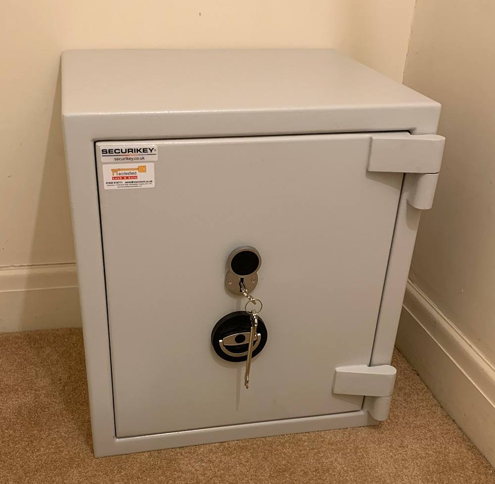 Macc Lock & Safe tweet media