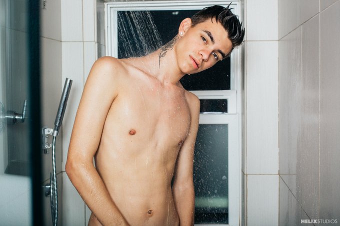 Jace Myers Photoshoot
https://t.co/ZuMs9uFa6C https://t.co/ql2xskSnMQ