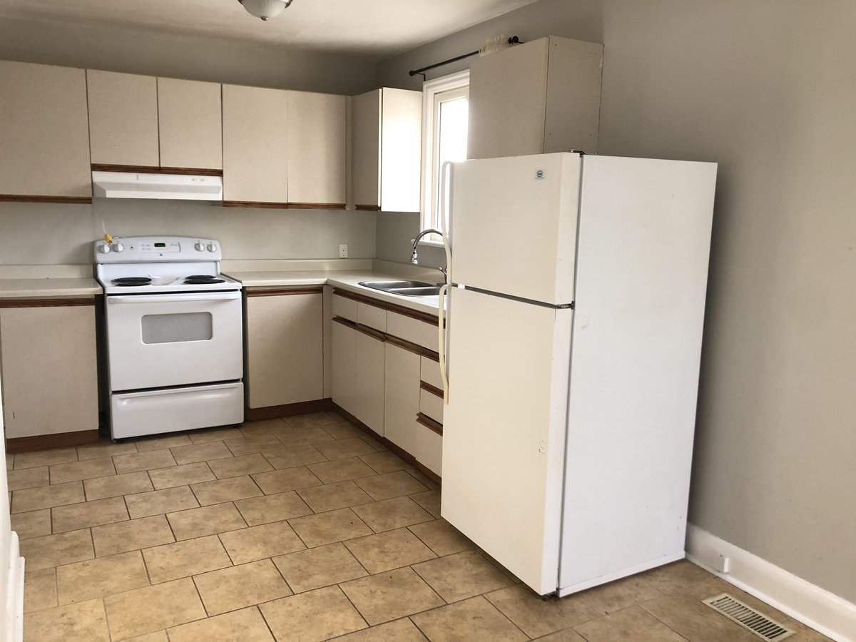 The property was a vacant 4plex, listed for $990k & after a few back and forths, the sellers accepted $950k with no finance condition.Sellers were an elderly couple who neglected the property, it needed a lot of work. It was in a great neighbourhood/location.(more pics later)