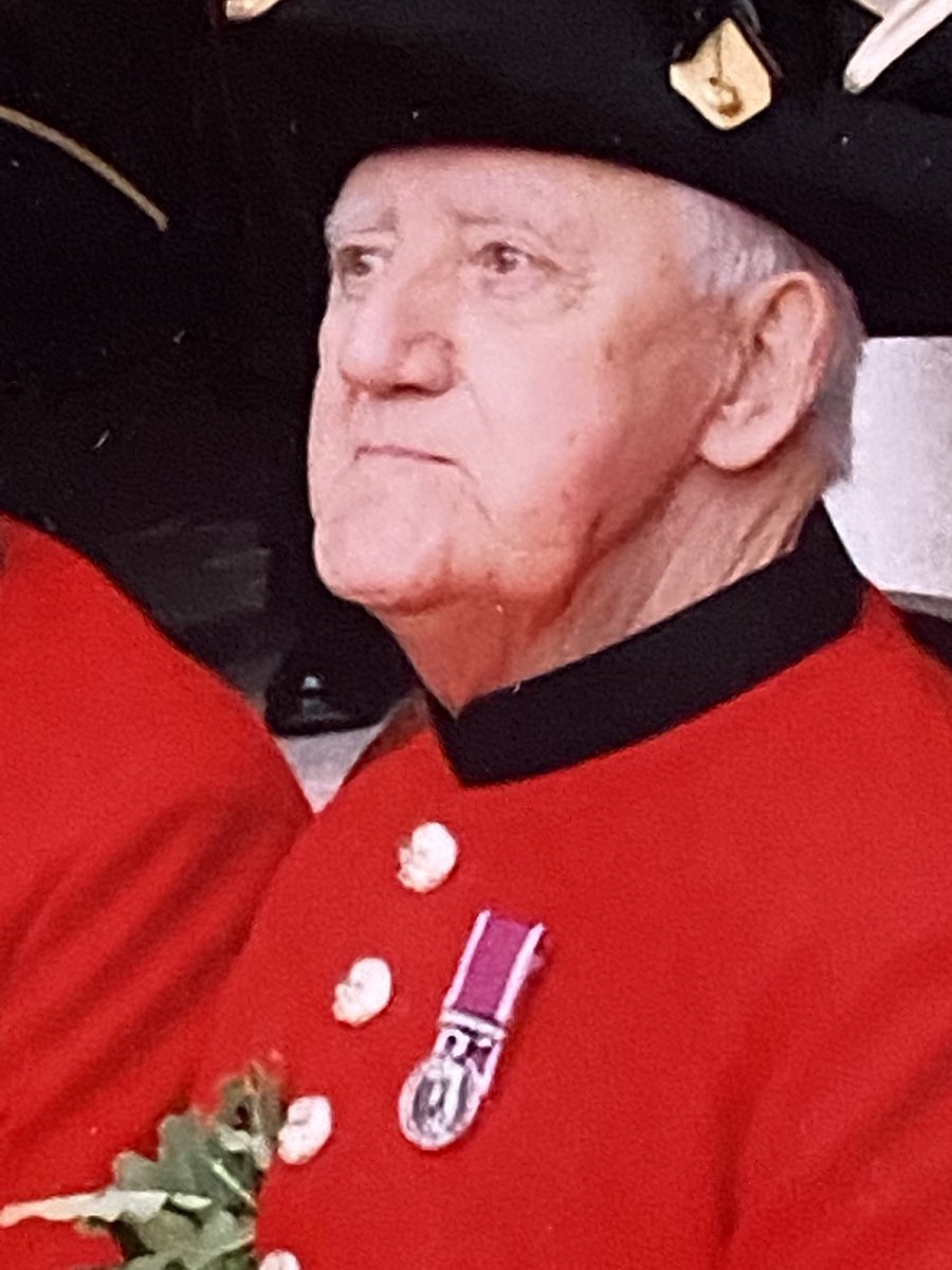 debsandtricky's tweet image. Thank you to everyone who sent their condolences for my dad- Bob Harper. I would like to thank everyone who has kindly donated to Royal Hospital Chelsea- Over £1000 has been donated to this brilliant organisation - thank you 💜⁦@RHChelsea⁩ #perrt #veterans ⁦⁦