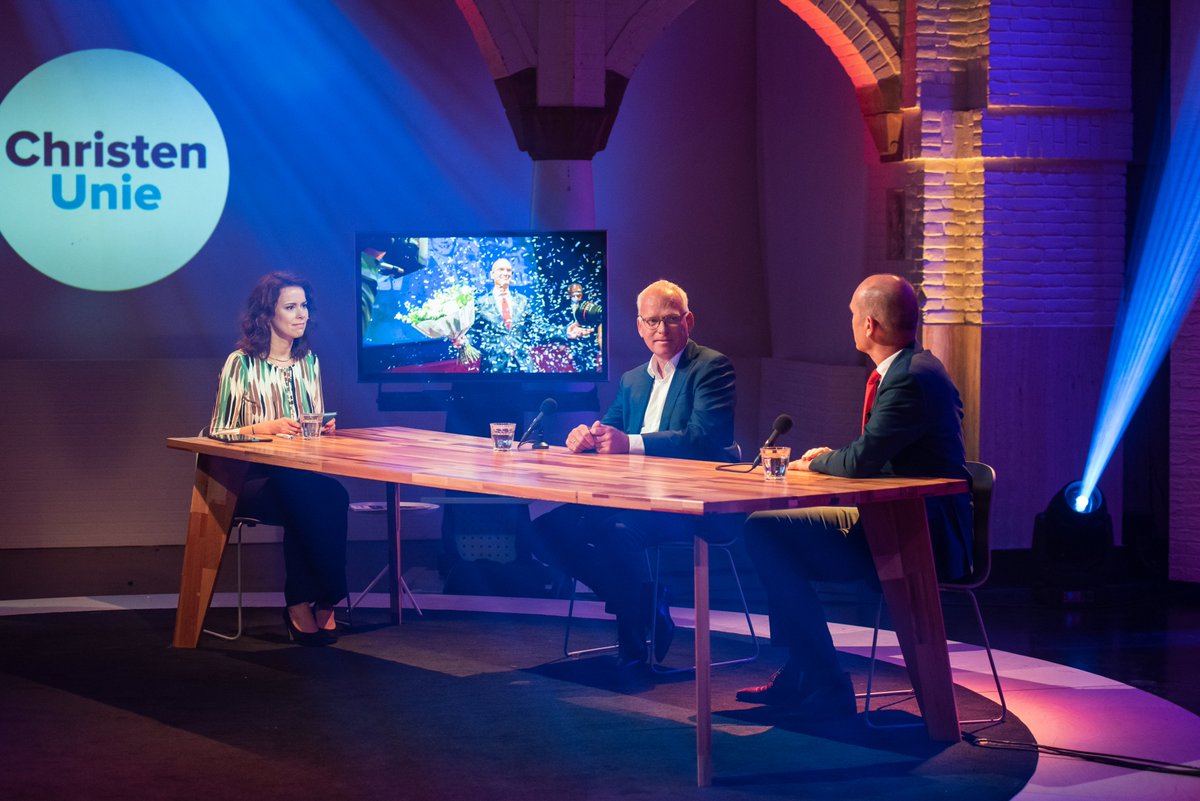 Vanwege het aflopen van de statutaire termijn van de huidige voorzitter is de ChristenUnie op zoek naar een nieuwe partijvoorzitter! Een unieke #vacature. Meer weten? Kijk op christenunie.nl/vacature-voorz…