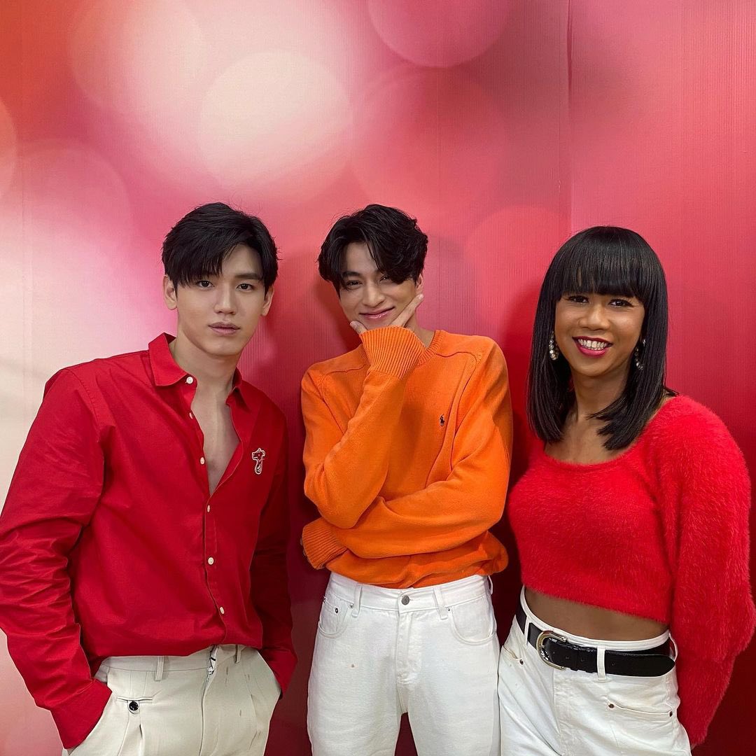 allabouttaynew's tweet photo. *Tay and Mew on the same MV
*New and Gulf on the same pr

Is this changing partners??? https://t.co/mgTUxf4grg