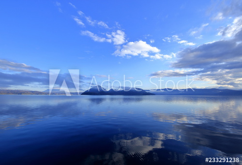 worldintroducti's tweet photo. Please check out my stock photo works.
https://t.co/tp8rvyd7rQ 

1枚目：早朝の洞爺湖
2枚目：尾瀬ヶ原の朝焼け
3枚目：厳冬期の谷川岳
4枚目：紅葉の涸沢カール

#fotolia  #adobestock  #microstocks  #stockphotography  #ストックフォト https://t.co/Fj5MBXEyXG