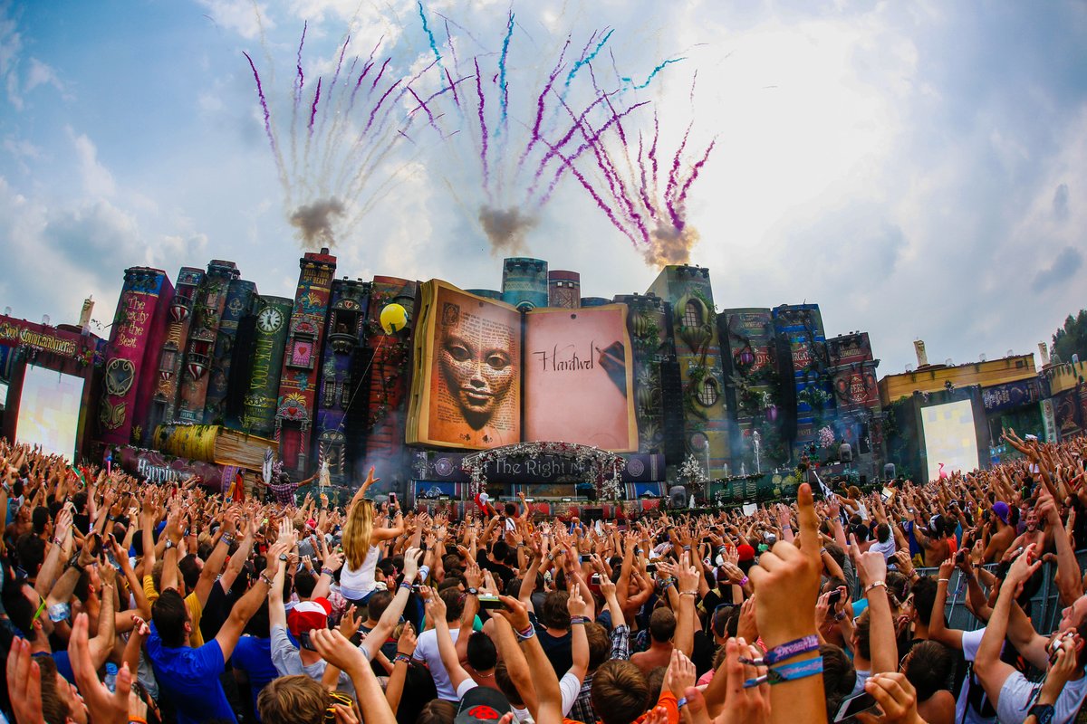 tomorrowland's tweet image. Down Memory Lane, 2012: The Book of Wisdom. Writing history with @HARDWELL.