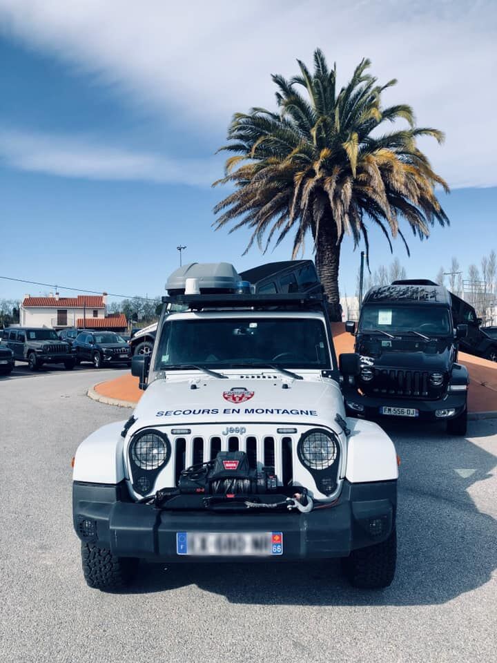 La Jeep® Wrangler, le véhicule officiel des aventuriers du quotidien.
Les CRS Pyrénées, une unité spécialisé dans le secours en montagne évoluant sur l'ensemble des massifs des PO. 🏔

Nos concessions Jeep : Perpignan, Béziers, Narbonne, Carcassonne.
#Jeep #GroupeLG #CRS #Secours