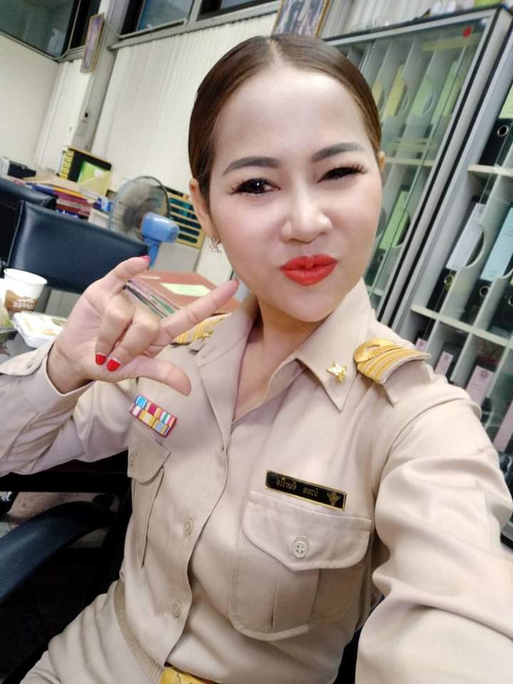 Vi21562294's tweet photo. สาวใหญ่.. https://t.co/e41abTNrBL