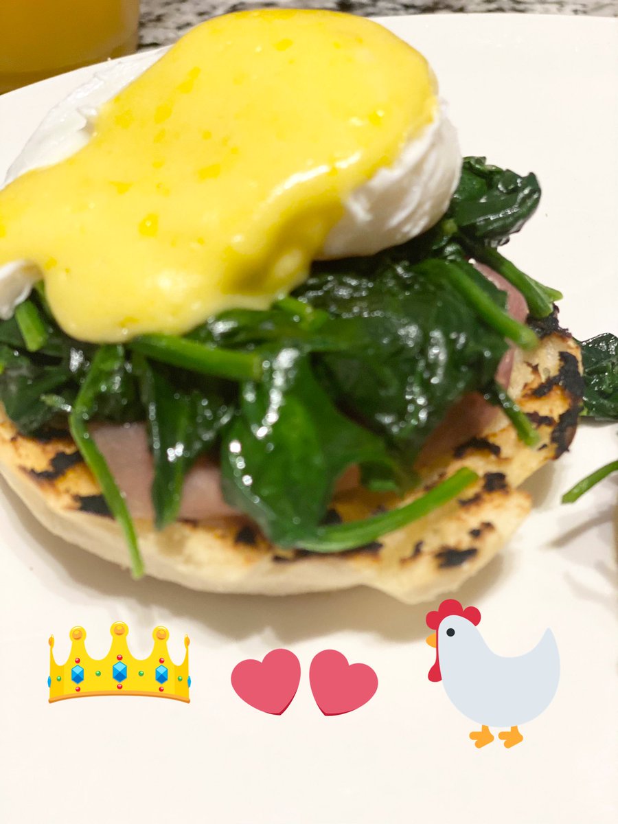 DamoreKitchen's tweet photo. Breakfast like a champ egg Florentine #breakfast #eggsflorentine #foodie @damorewinebar #raffaland https://t.co/8l5IKMvINx