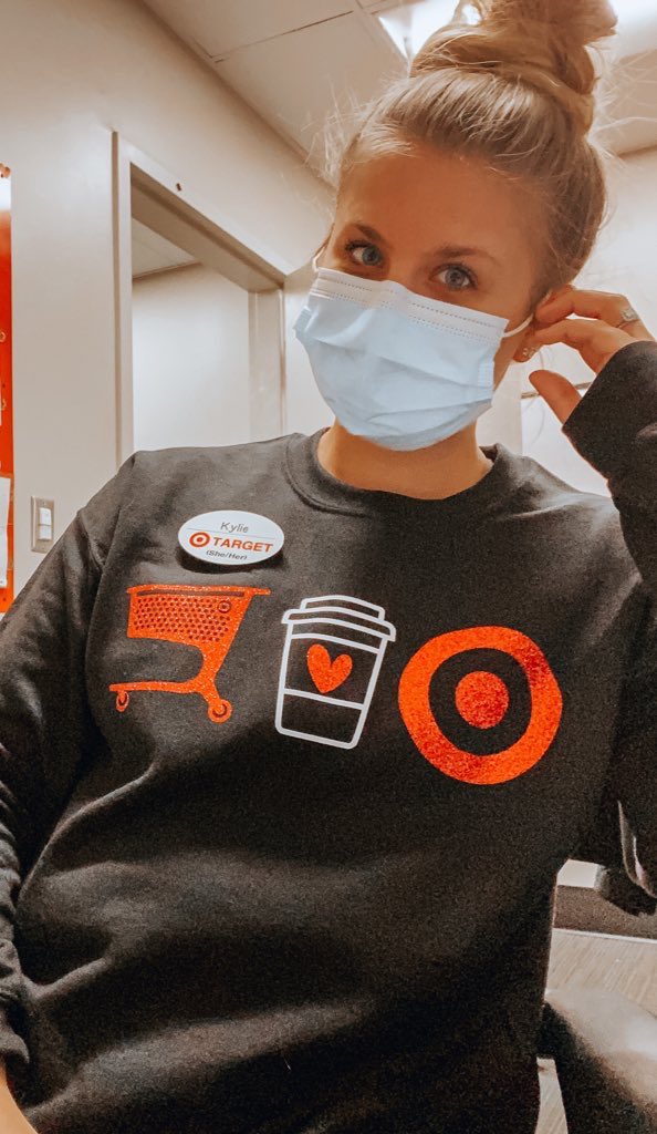 Target and Coffee, 2 of my favorite things 🎯
#g195 #r100 #d133 #t2217