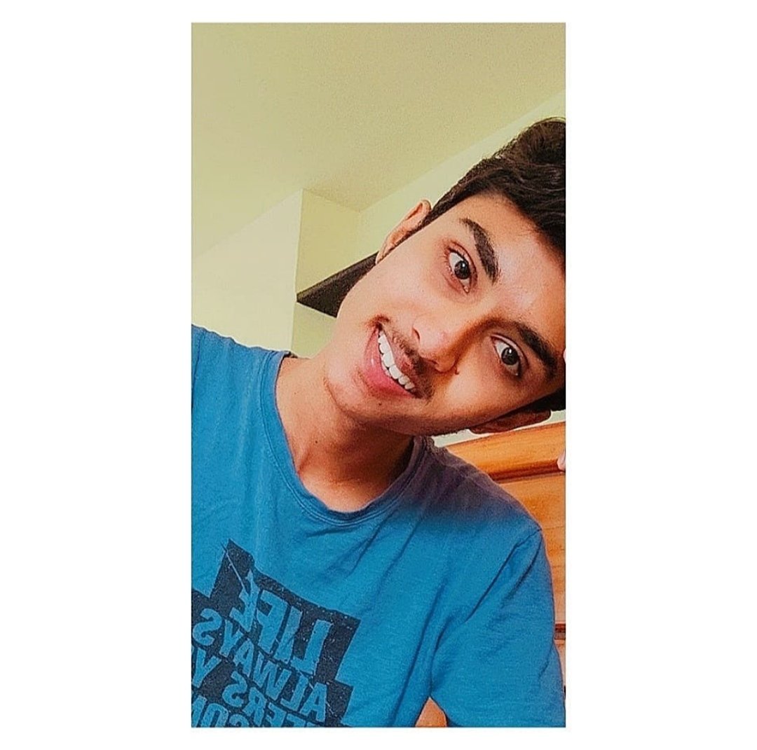 Mahamathi16's tweet photo. ᴅᴏɴᴛ ʙʟᴀᴍᴇ ᴀɴyᴏɴᴇ ,ʟɪᴠᴇ ᴛʜᴇ ʟɪꜰᴇ ᴜ ʜᴀᴠᴇ ᴡɪᴛʜ ᴜʀ ʙᴇᴀᴜᴛɪꜰᴜʟ ꜱᴍɪʟᴇ ❤️
.
.
.
ꜰᴏʟʟᴏᴡ ᴍᴇ ɪɴ ɪɴꜱᴛᴀɢʀᴀᴍ:https://t.co/ReIGYpzlmT
#ᴍᴀᴛʜɪᴍᴀʜᴀ #happylyf❣️ #ʟᴏᴠᴇyᴏᴜʀꜱᴇʟꜰ #ꜱʜɪɴᴇᴡᴏʀʟᴅ https://t.co/SVEmVGNwJG