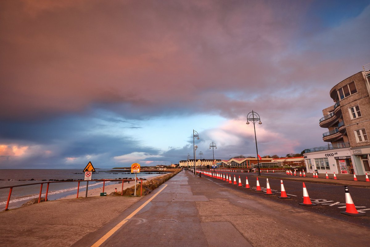 ZhangChaosheng's tweet photo. Good morning, Galway https://t.co/Q5RWKorxlc