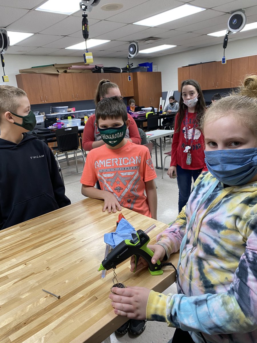 The Mars Rovers are coming along nicely. Solving our torque issues. #STEMculture ⁦@PrincipalCMill⁩ ⁦<a href="/milliken1997/">David Milliken</a>⁩ ⁦<a href="/LeffingwellDan/">Dan Leffingwell</a>⁩ ⁦<a href="/NLSD_Huck/">⚙️Jarvis Huck⚙️</a>⁩ ⁦<a href="/dailystem/">dailySTEM Chris Woods</a>⁩ ⁦<a href="/NASA/">NASA</a>⁩