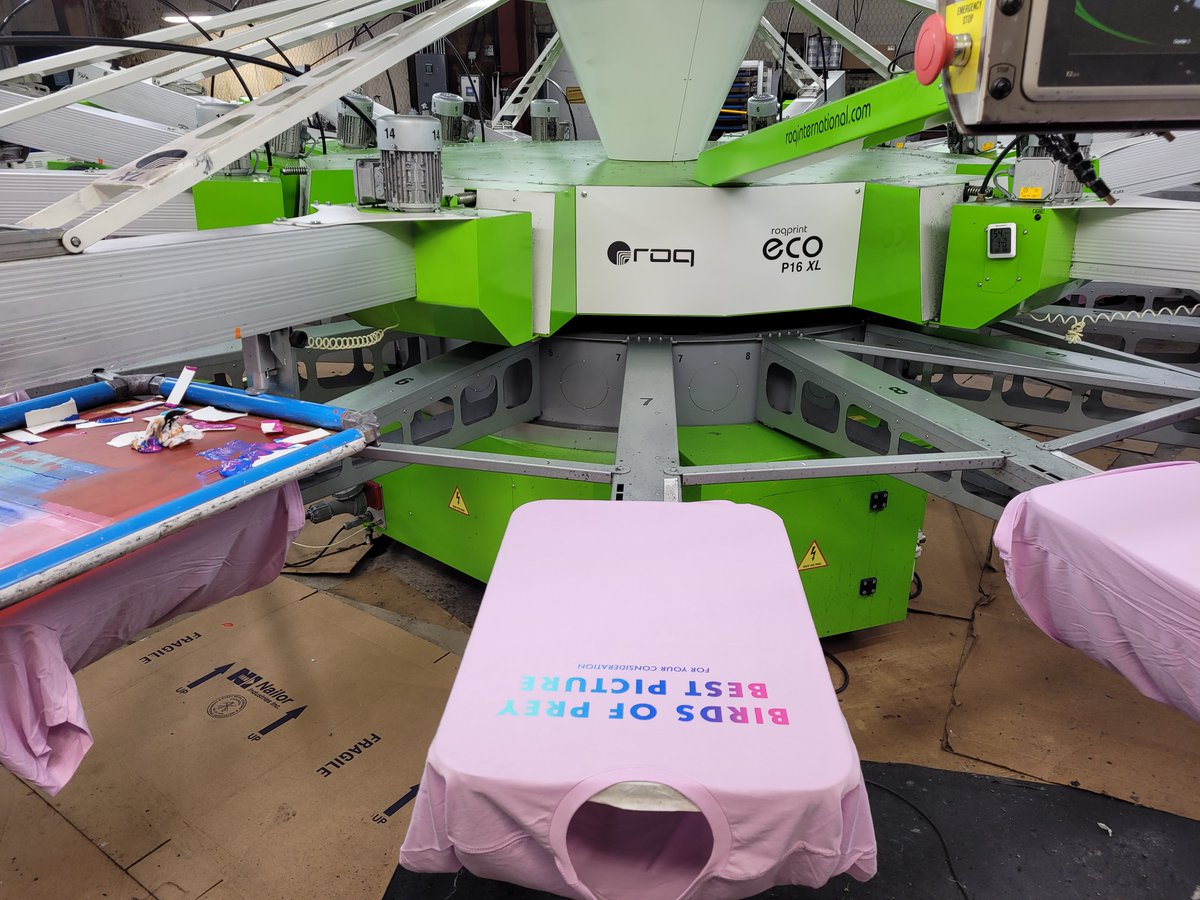 NightOwlsprint's tweet photo. Ladies and gentleman, 👏That's👏How👏You👏Get👏It👏Done🎬.
----
@superyakistuff #splitfountain print, with @matsuicolor #waterbasedink. AND YES THE INK TASTES AS GOOD AS IT LOOKS. https://t.co/VjnkFcIVc2