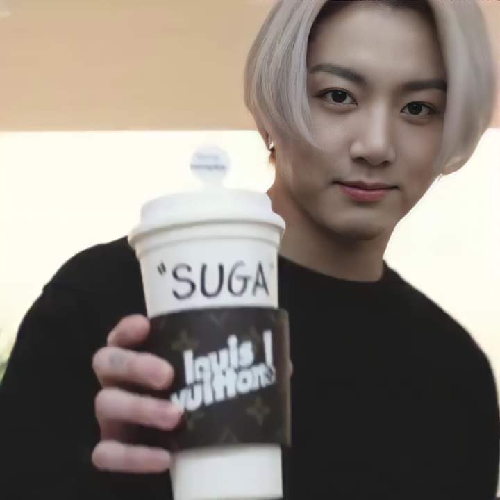 Mod57285454's tweet image. BTS. x. LOUIS. VUITTON😍