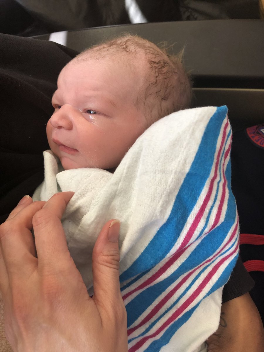 khithegemini's tweet image. My whole world 🤞🏾