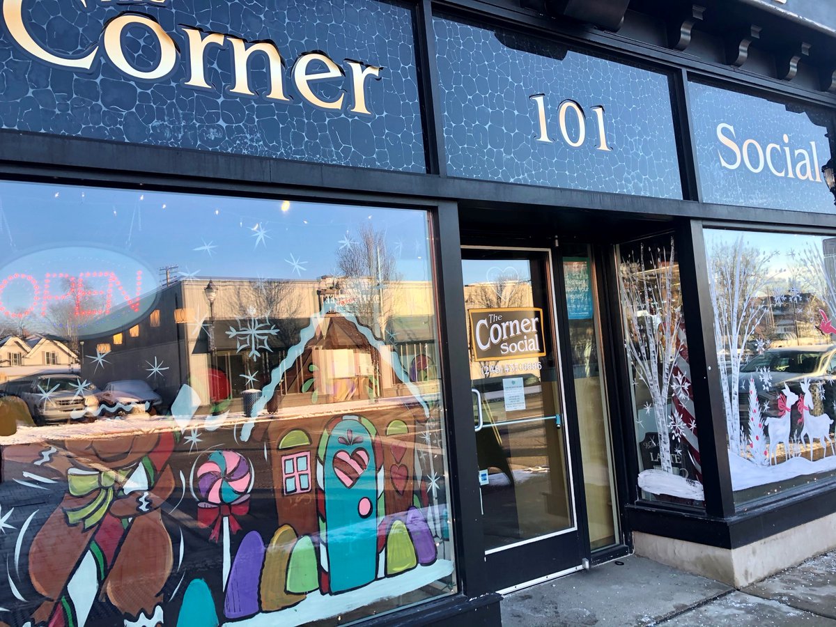 SLARA is partnering with local businesses to give away SLARA swag bags! We've left a swag bag @ The Corner Social in South Lyon.  Be the 1st person to visit &amp; mention SLARA to win!  Winners can tweet a pic of the bag <a href="/Southlyonrec/">South Lyon Area Recreation Authority</a> to enter a drawing for a SLARA Gift Card!