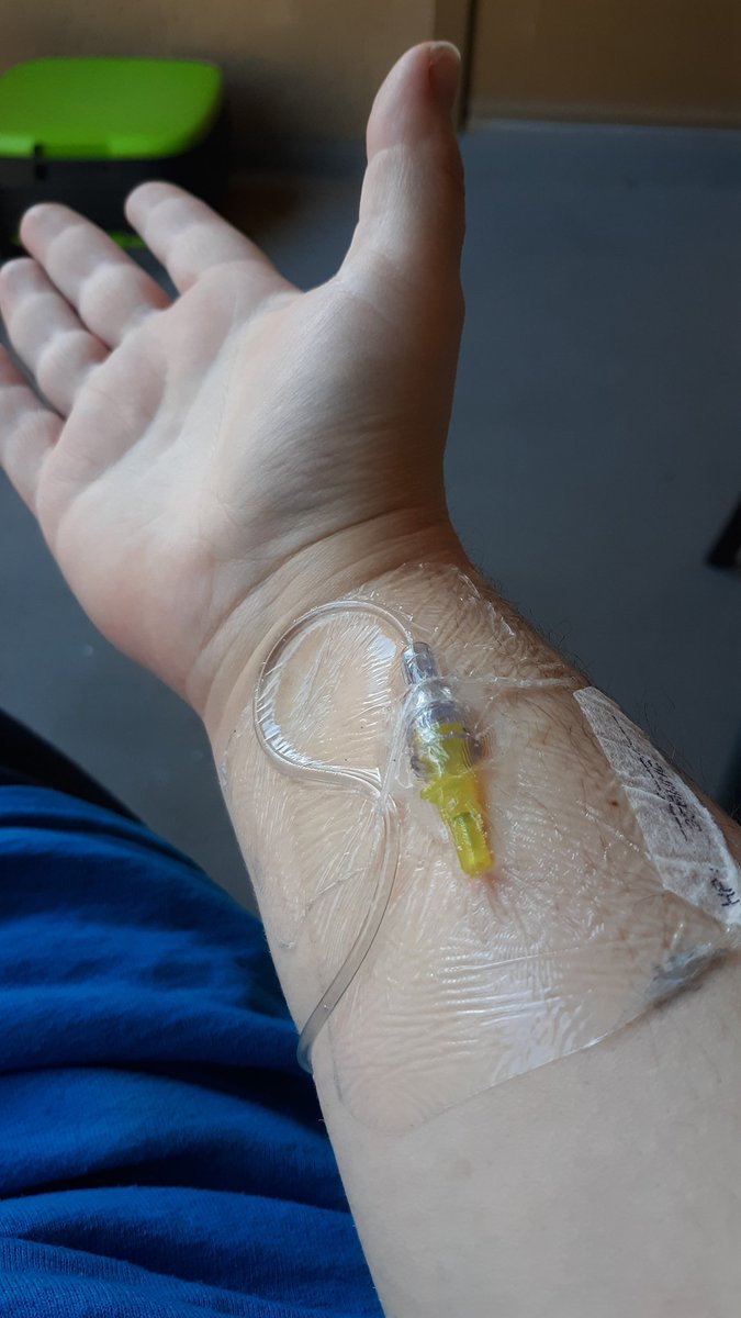 Nemo_Rae's tweet image. Homecare hack. Buy retention tape or tattoo covering. It's easier to remove that general medical tape they give you to tack down your IV line. It also doesnt pull up your skin as much if you have EDS like me. #helpfulhack
