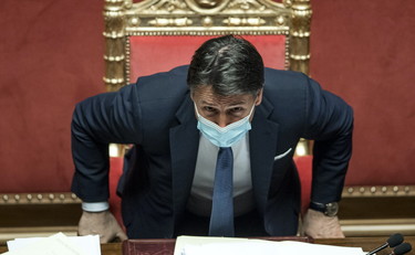tempoweb's tweet photo. Convocato il #Cdm notturno, la mossa di #Conte sui #servizisegreti #governo #intelligence #21gennaio  https://t.co/RxBqIsHKHS https://t.co/T2WDmUoVV5