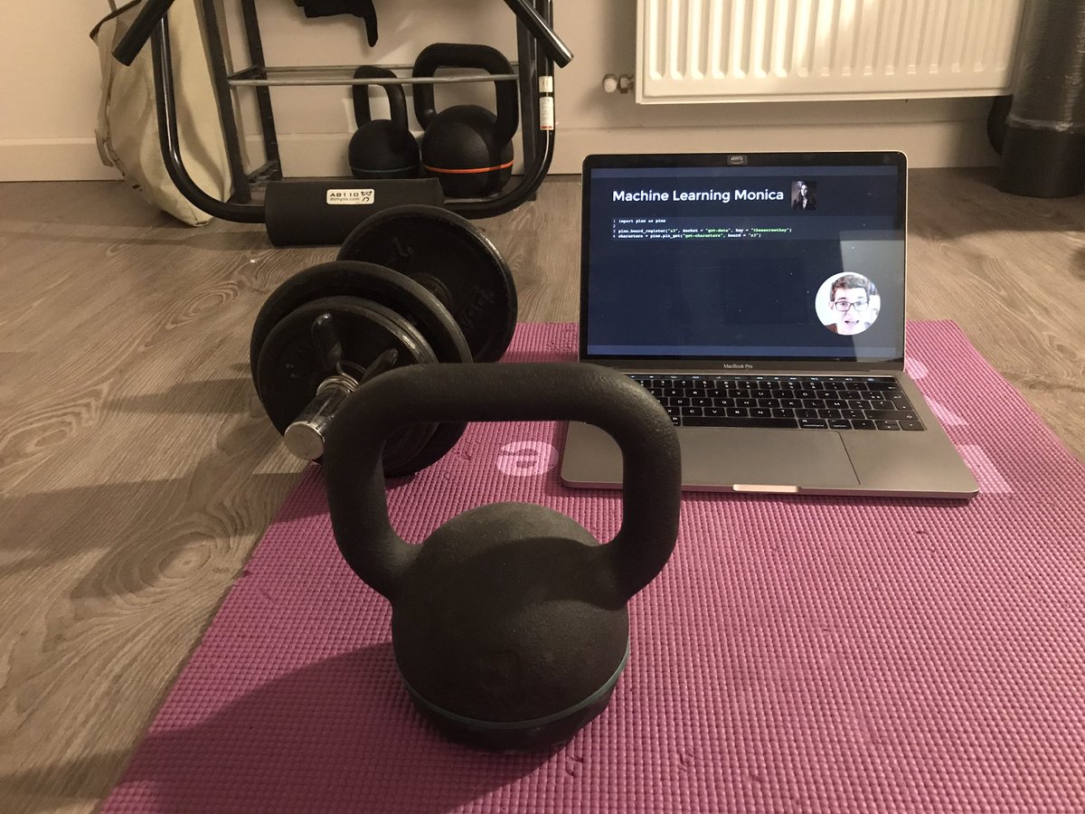 The cool thing with remote conferences is that you can follow them while doing your home workout 🏋🏼‍♀️ 

#efficienttraining #rstudioglobal
