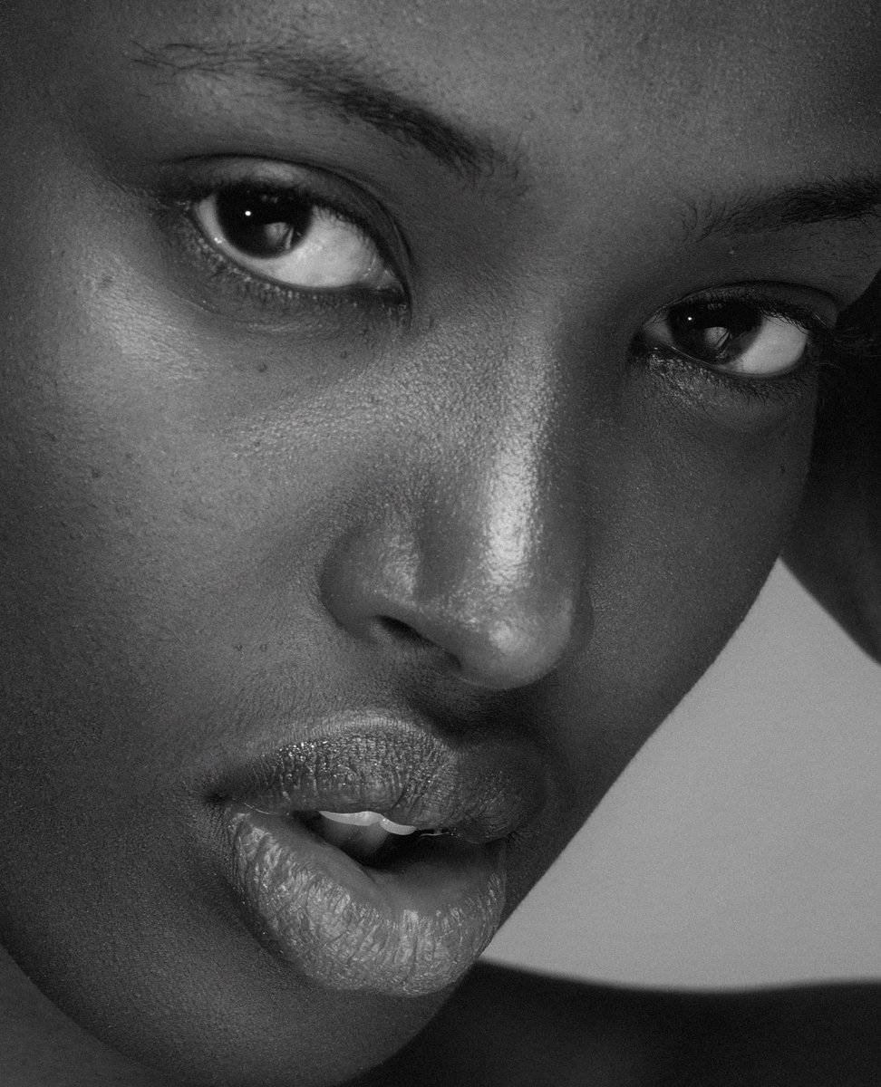 ᴛʜᴇ ᴀʀᴛ ᴏꜰ ᴇʏᴇ ᴄᴏɴᴛᴀᴄᴛ🤓