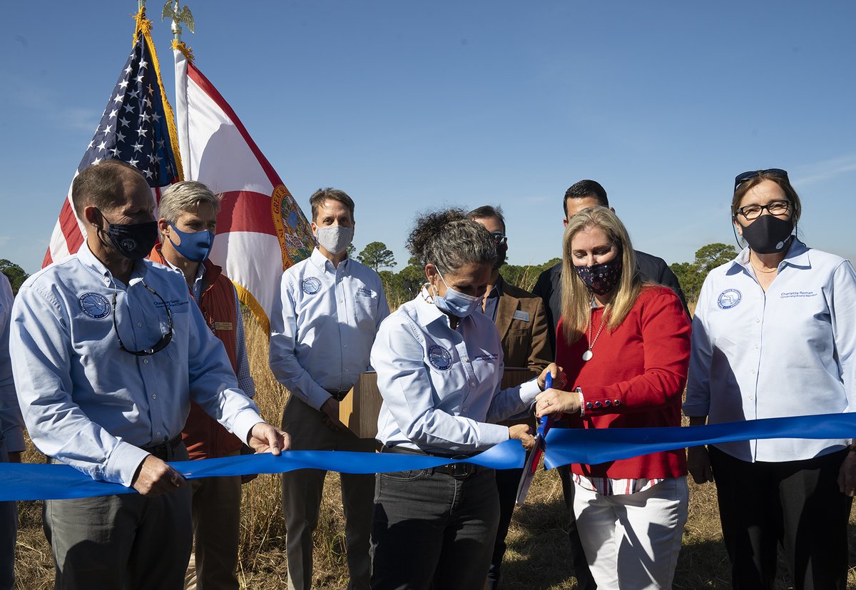 SFWMD's tweet photo. Restoration in action: Today, the SFWMD Governing Board celebrated the completion of the Allapattah Flats Wetland Reserve Project in Martin County with a ribbon-cutting and the release of a juvenile Little Blue Heron by @BuschWildlife. https://t.co/6UfjF50Y8O