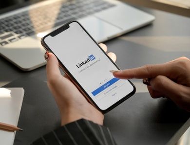 #LinkedIn has ALWAYS been the social platform for #B2B marketers.
In 2021, we are dedicated to helping you elevate your <a href="/LinkedIn/">LinkedIn</a> ad game with the FIVE best practices in this post: bit.ly/38XzPod
#B2BMarketing