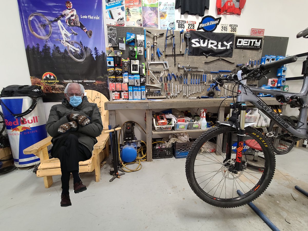 Ol Bernie here just waiting for his bicycle tune up...
❤🚲
If you been curious about getting your bicycle, custom wheel or suspension booked in with us but not sure how please stop by the shop, Contact us via phone, email, Instagram or Facebook.