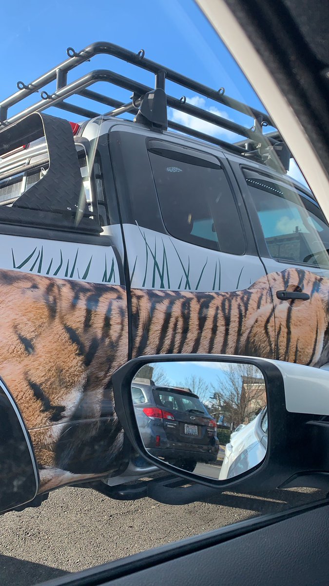 vampireweapon's tweet image. Why