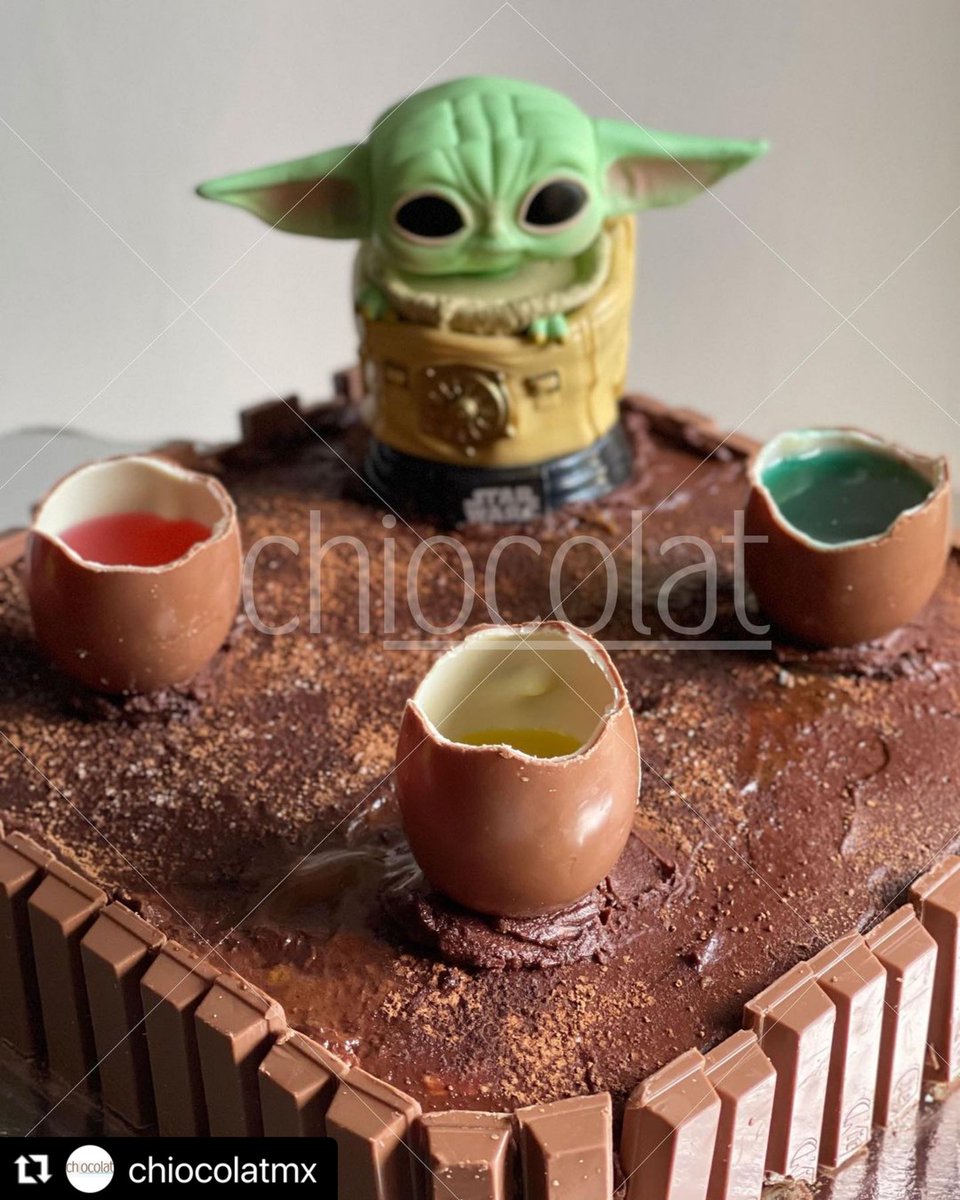 chiocolatmx's tweet photo. La fuerza es poderosa en él y si tú pides un pastel igual, también lo será en ti.
.
.
#chiocolat #cake #yodacake #babyyoda #babyyodacake https://t.co/Zt7Y0SDsPH